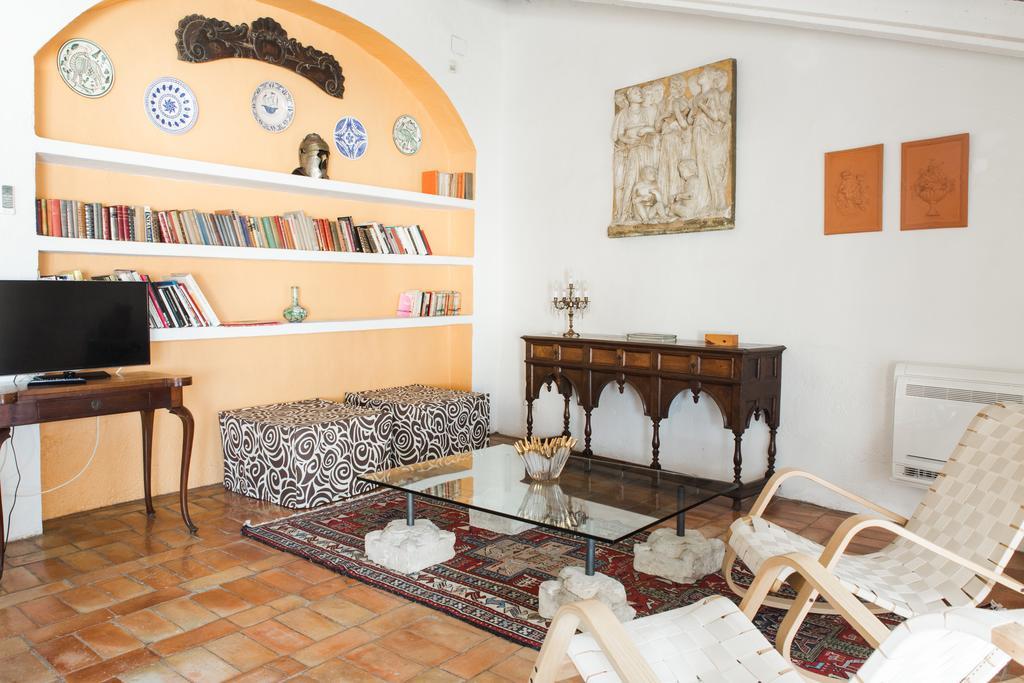 Apartaments Can Gibert Castellón de Ampurias Exterior foto